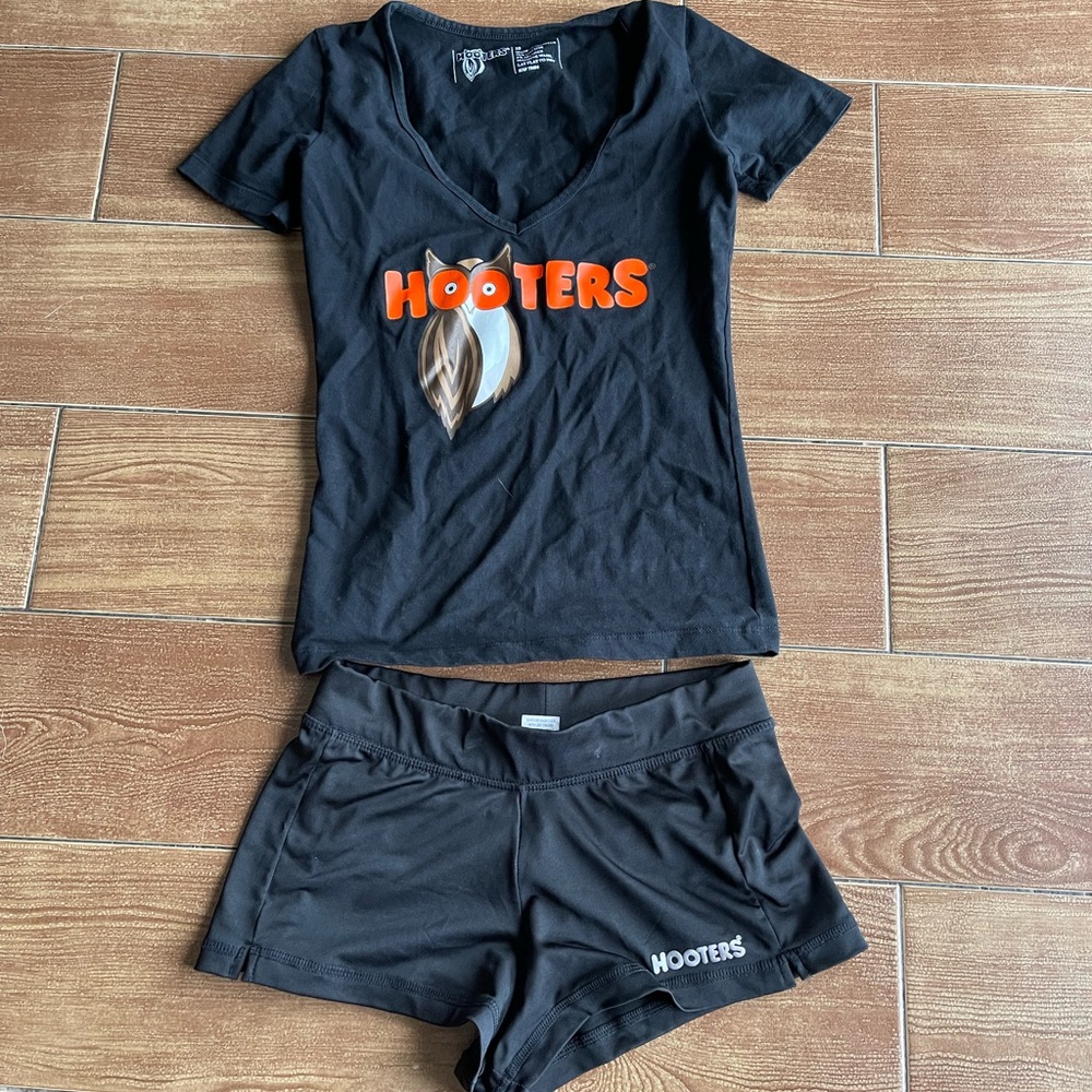 Hooters Halloween Costume Gem